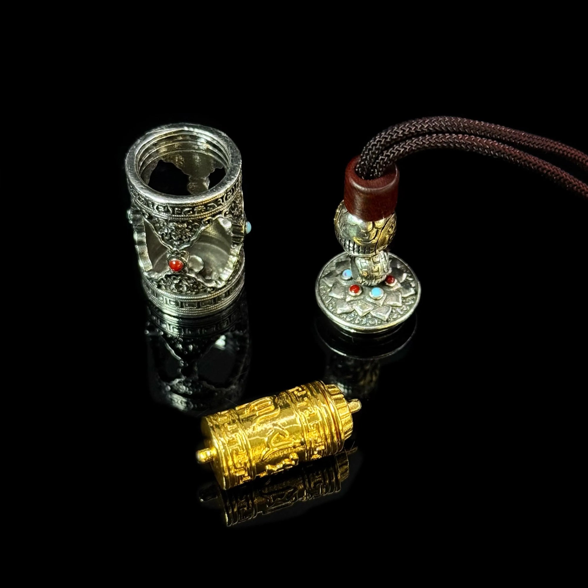 Original Six-Syllable Mantra Design Kāhu Box Portable Accessory, Tibetan Buddhist Blessing Pendant Necklace.