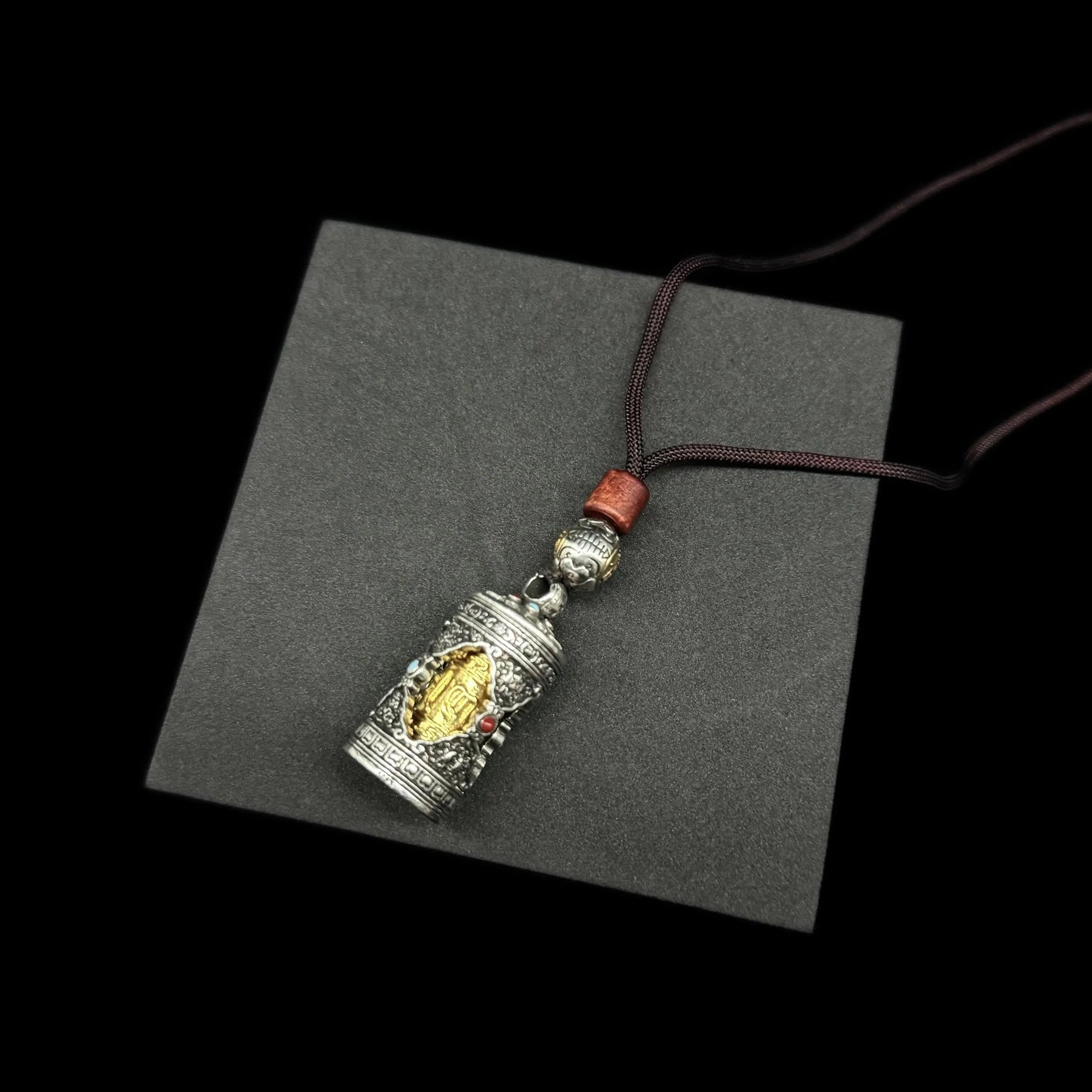 Original Six-Syllable Mantra Design Kāhu Box Portable Accessory, Tibetan Buddhist Blessing Pendant Necklace.